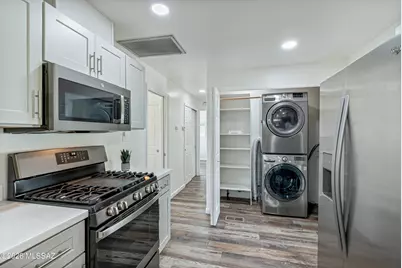 210 W Matterhorn Street, Tucson, AZ 85737 - Photo 14