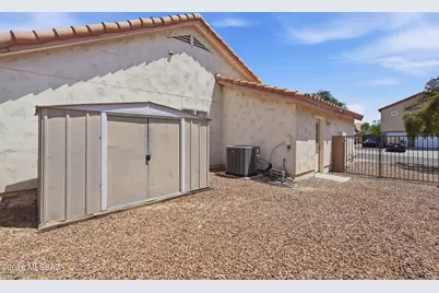 8201 N Tammeron Court, Tucson, AZ 85741 - Photo 32