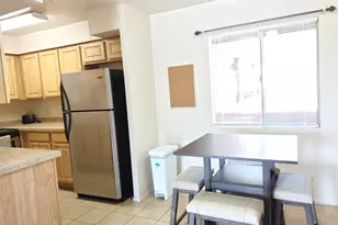 1810 E Blacklidge Dr, Tucson, AZ 85719 - Photo 10