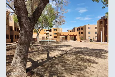 1810 E Blacklidge Drive #314, Tucson, AZ 85719 - Photo 4