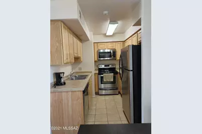 1810 E Blacklidge Drive #314, Tucson, AZ 85719 - Photo 8