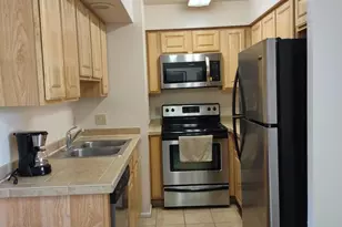1810 E Blacklidge Dr, Tucson, AZ 85719 - Photo 8