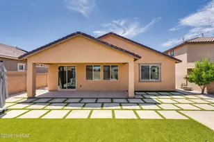 11076 W Fountain View Dr, Marana, AZ 85653 - Photo 2
