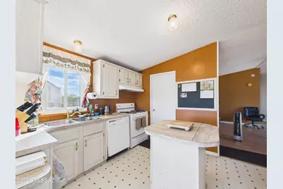17415 W Oatman Road, Marana, AZ 85653 - Photo 12
