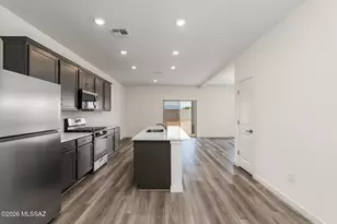 13315 N Cypress Gdns Dr, Marana, AZ 85653 - Photo 6