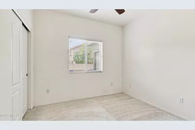 8005 N Iron Ridge Drive, Tucson, AZ 85743 - Photo 16