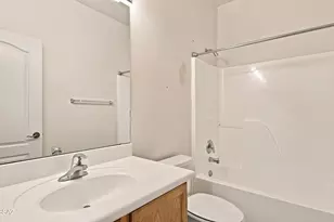 8005 N Iron Ridge Dr, Tucson, AZ 85743 - Photo 14