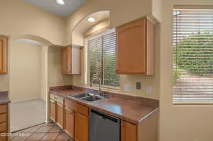 11697 N Quandry Dr, Tucson, AZ 85737 - Photo 10
