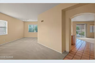 11697 N Quandry Drive, Tucson, AZ 85737 - Photo 6