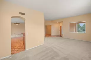 11697 N Quandry Dr, Tucson, AZ 85737 - Photo 8