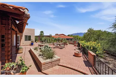 2041 W VÃ­a Del Picamaderos, Green Valley, AZ 85622 - Photo 40