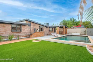 2711 N Kiva Pl, Tucson, AZ 85715 - Photo 32