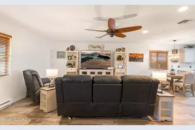 9009 S Oakridge Drive, Hereford, AZ 85615 - Photo 18