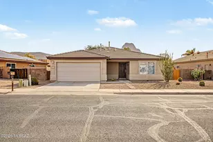 8261 N Stonehill Dr, Tucson, AZ 85743 - Photo 1