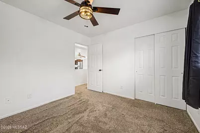 8261 N Stonehill Drive, Tucson, AZ 85743 - Photo 28