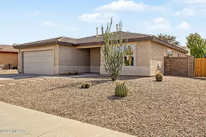 8261 N Stonehill Drive, Tucson, AZ 85743 - Photo 4