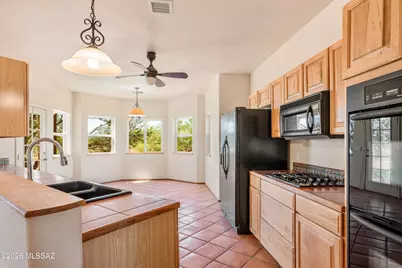 700 E Valley View Trail, Huachuca City, AZ 85616 - Photo 14