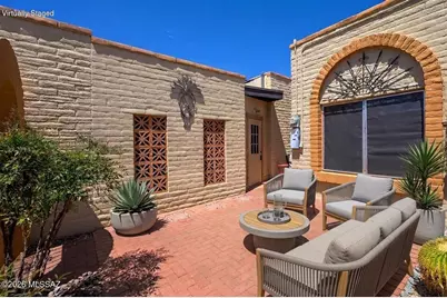 1310 W Calle Serrano, Green Valley, AZ 85622 - Photo 2