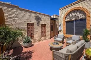 1310 W Calle Serrano, Green Valley, AZ 85622 - Photo 2