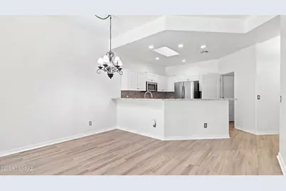 13401 N Rancho Vistoso Boulevard #204, Oro Valley, AZ 85755 - Photo 20
