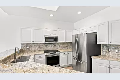 13401 N Rancho Vistoso Boulevard #204, Oro Valley, AZ 85755 - Photo 2