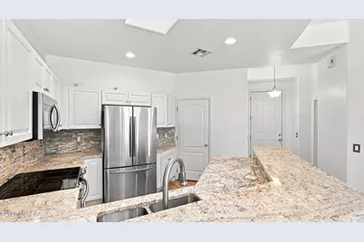 13401 N Rancho Vistoso Boulevard #204, Oro Valley, AZ 85755 - Photo 12
