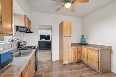 131 W 29th Street, Tucson, AZ 85713 - Photo 18