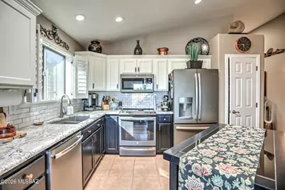 1580 N Via Tubertama, Green Valley, AZ 85614 - Photo 14