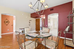 992 W Camino Del Arrendajo, Green Valley, AZ 85622 - Photo 10