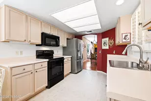 992 W Camino Del Arrendajo, Green Valley, AZ 85622 - Photo 14