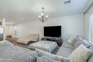 7598 E Kinnison Wash Loop, Tucson, AZ 85730 - Photo 10