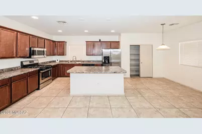 326 W Herschel H. Hobbs Place, Vail, AZ 85641 - Photo 6