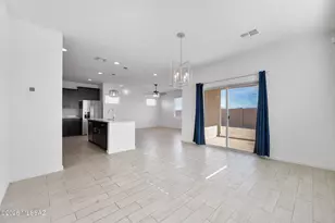 7801 S Walnutview Dr S, Tucson, AZ 85757 - Photo 1