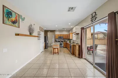 879 W Vuelta Granadina, Sahuarita, AZ 85629 - Photo 12