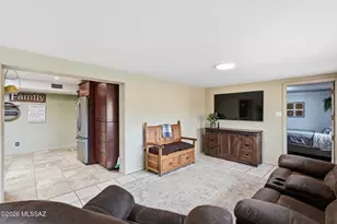 8325 E Rolling Ridge St, Tucson, AZ 85710 - Photo 12
