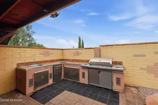 8325 E Rolling Ridge St, Tucson, AZ 85710 - Photo 32