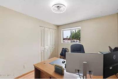 8325 E Rolling Ridge Street, Tucson, AZ 85710 - Photo 22