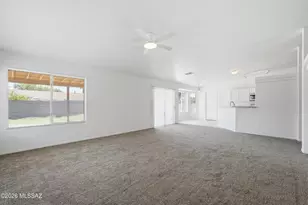 10008 E Moonstruck Way, Tucson, AZ 85747 - Photo 8