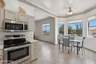 580 W Crenshaw Ln, Green Valley, AZ 85614 - Photo 12
