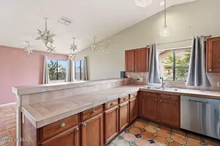 10040 E Watson Dr, Tucson, AZ 85730 - Photo 12