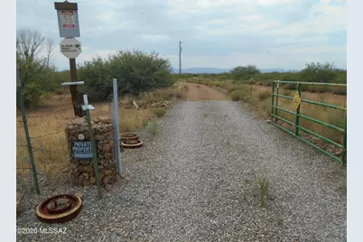 8651 E Kitty Mow Trail, Pearce, AZ 85625 - Photo 4