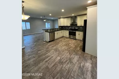 3651 S Sarnoff Drive, Tucson, AZ 85730 - Photo 8