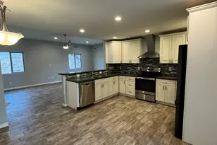 3651 S Sarnoff Dr, Tucson, AZ 85730 - Photo 8