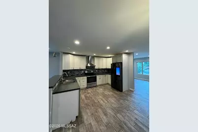3651 S Sarnoff Drive, Tucson, AZ 85730 - Photo 6