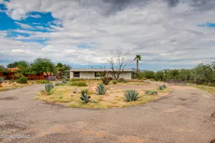 7652 W Zorro Rd, Tucson, AZ 85757 - Photo 2