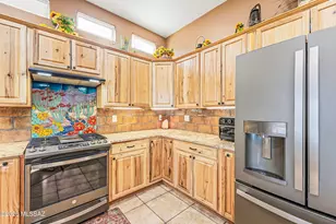 1101 W Mountain Nugget Dr, Green Valley, AZ 85614 - Photo 12