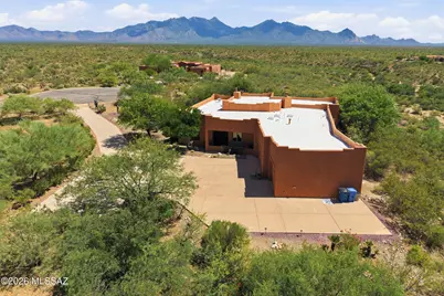 2255 S Buried Rock Place, Green Valley, AZ 85614 - Photo 4