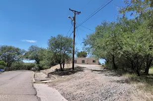 1371 E Bristol Dr, Nogales, AZ 85621 - Photo 32