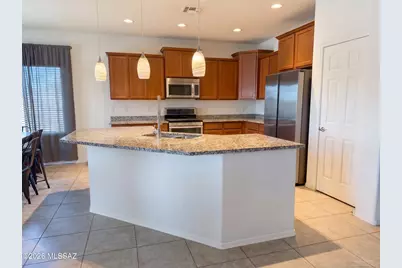 12361 N Fernsbury Drive, Marana, AZ 85653 - Photo 4
