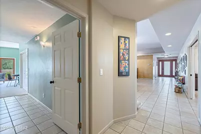 3402 W Foxes Den Drive, Tucson, AZ 85745 - Photo 18
